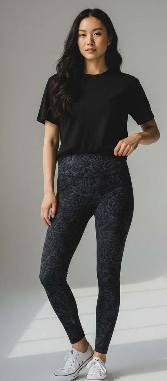 Lululemon Run On Tight 25" Size 2 Nouveau Mach Blue Black